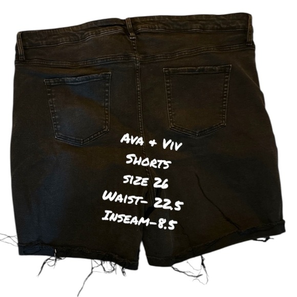 Ava & Viv Plus Size 26 Black Denim Shorts Frayed Hem High Rise long inseam NWOT - Picture 5 of 6